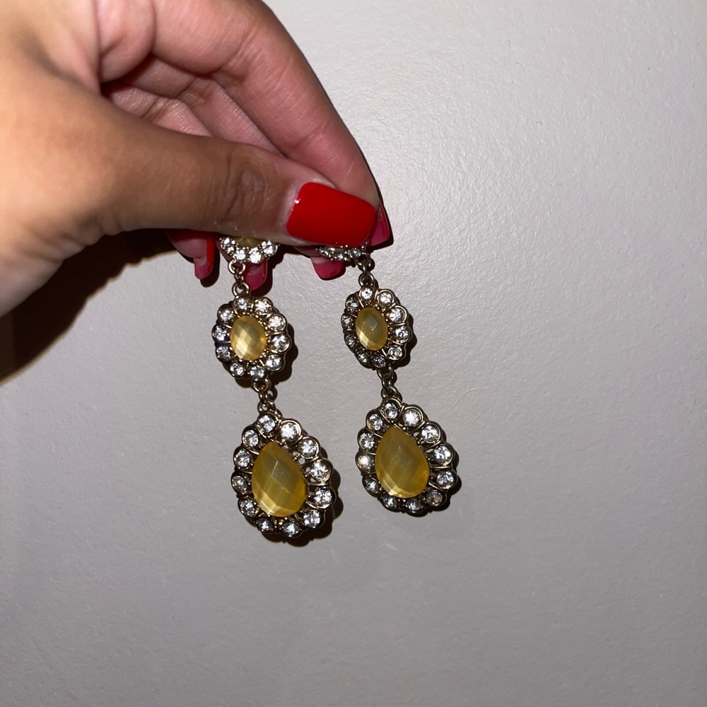 Forever 21 Tiered Teardrop Diamond Earrings.